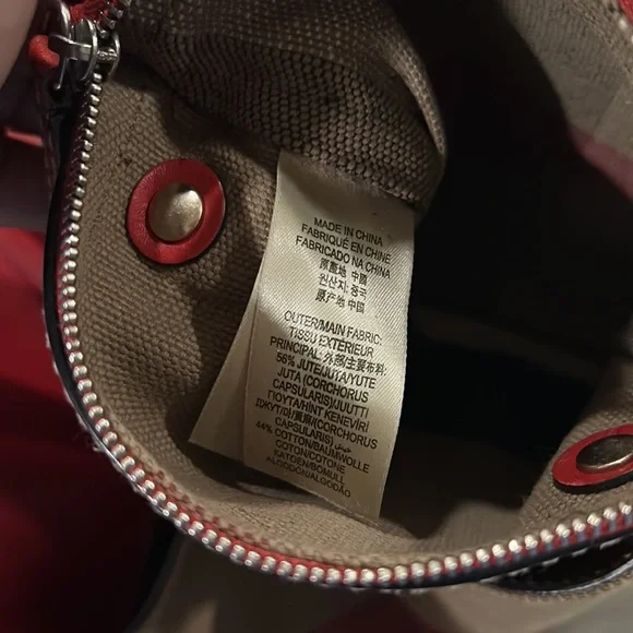 Authentic Burberry Ashby Purse - Picture 10 of 11